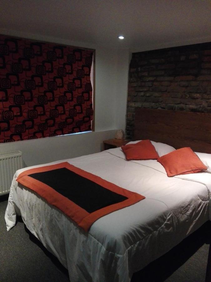 Almer Hostal Punta Arenas Exterior foto