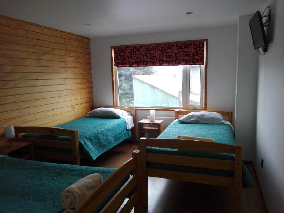 Almer Hostal Punta Arenas Exterior foto
